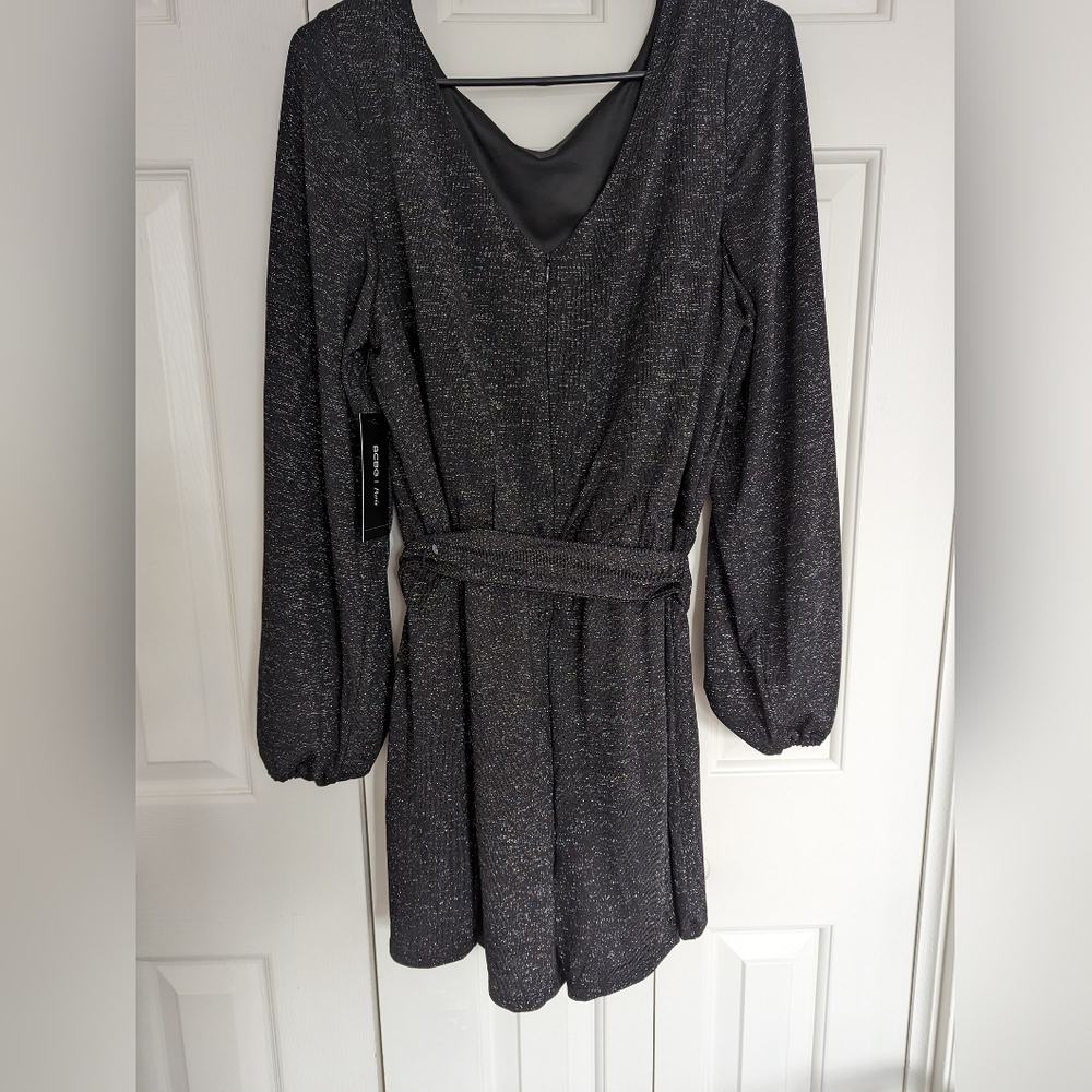 BCBG Paris Women's Sparkly Tied Waist Romper with Split Sleeves size L. - Picture 4 of 12